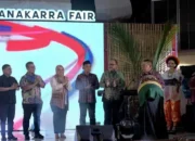Gubernur Sulbar Luncurkan Logo ‘Sandeq Silumba’, Lomba Perahu Bercadik Tanpa Mesin Tercepat