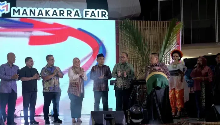 Gubernur Sulbar Luncurkan Logo ‘Sandeq Silumba’, Lomba Perahu Bercadik Tanpa Mesin Tercepat